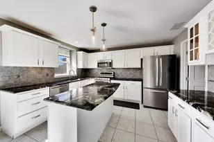 2767 Freeland Cir, Naperville, IL 60564 - Photo 13