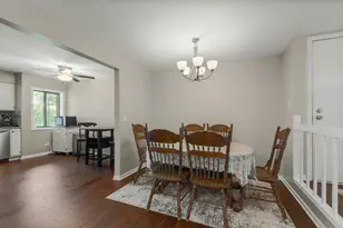 2204 Wharf Dr, Woodridge, IL 60517 - Photo 5