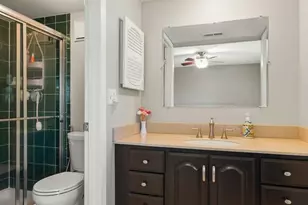 2204 Wharf Dr, Woodridge, IL 60517 - Photo 21