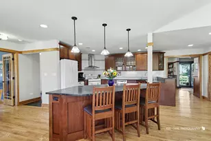 907 Sherwood Dr, Prospect Heights, IL 60070 - Photo 9