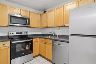 655 W Irving Park Rd, Chicago, IL 60613 - Photo 5
