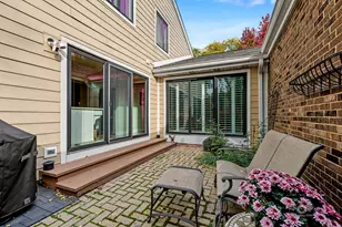 2098 Creekside Dr, Wheaton, IL 60189 - Photo 27