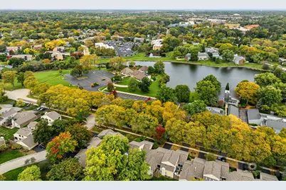 2098 Creekside Drive, Wheaton, IL 60189 - Photo 35