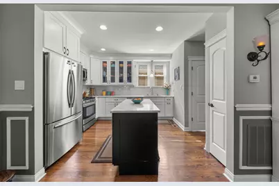 2125 N Neva Avenue, Chicago, IL 60707 - Photo 9