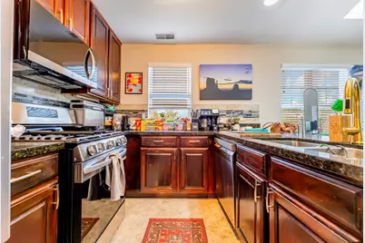 671 W Division Street #C, Chicago, IL 60610 - Photo 5