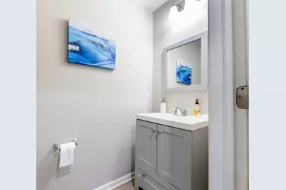 671 W Division Street #C, Chicago, IL 60610 - Photo 7