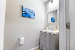 671 W Division St, Chicago, IL 60610 - Photo 7