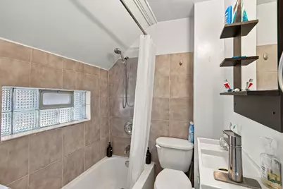 2956 N Elston Avenue, Chicago, IL 60618 - Photo 25