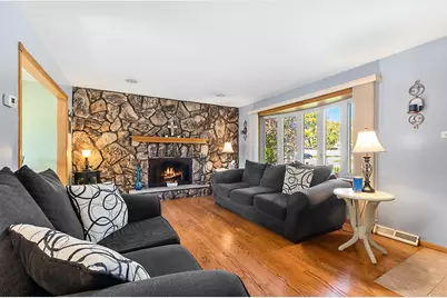 8301 Narragansett Avenue, Burbank, IL 60459 - Photo 5