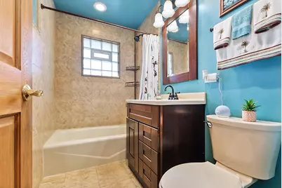 8301 Narragansett Avenue, Burbank, IL 60459 - Photo 13