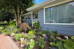 605 E Maple Ave, Mundelein, IL 60060 - Photo 3