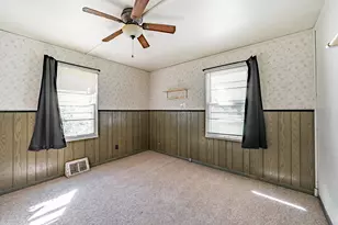 306 W Dearborn St, Plano, IL 60545 - Photo 11