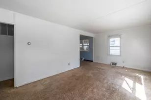 306 W Dearborn St, Plano, IL 60545 - Photo 5