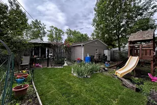 324 N Emerald Ave, Mundelein, IL 60060 - Photo 13