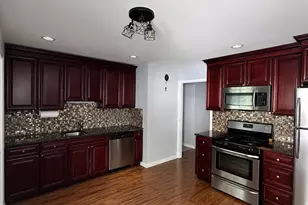 324 N Emerald Ave, Mundelein, IL 60060 - Photo 5
