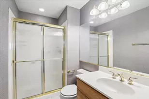 5 Malvern Ln, Vernon Hills, IL 60061 - Photo 17