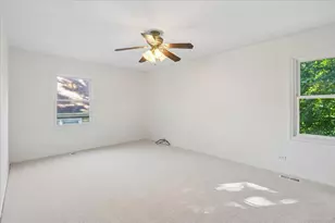 5 Malvern Ln, Vernon Hills, IL 60061 - Photo 19