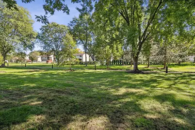 5 Malvern Lane, Vernon Hills, IL 60061 - Photo 25