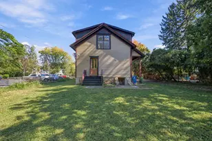 21 S May St, Aurora, IL 60506 - Photo 7