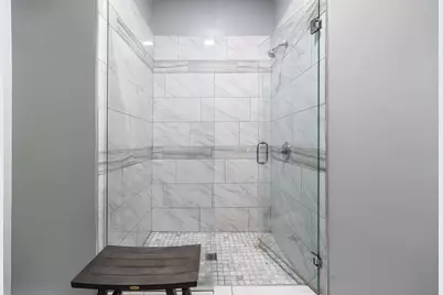 2126 S Trumbull Avenue, Chicago, IL 60623 - Photo 17
