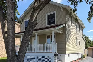 203 N Wolcott St, Thornton, IL 60476 - Photo 1