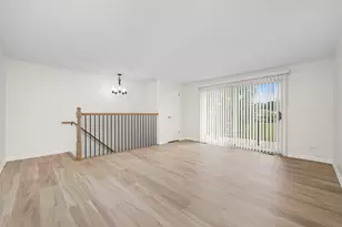 1100 Stoughton Ct, Schaumburg, IL 60194 - Photo 13