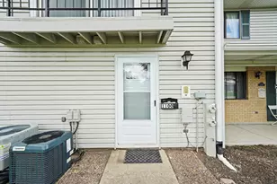 1100 Stoughton Ct, Schaumburg, IL 60194 - Photo 17