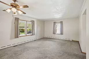 741 Elliott St, Beecher, IL 60401 - Photo 7