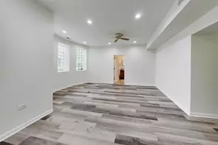 5138 S Kenwood St, Chicago, IL 60615 - Photo 5