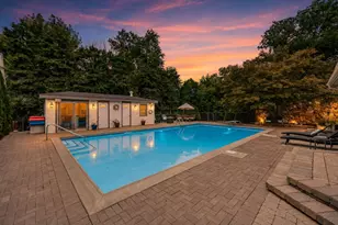 12 Meadowood Dr, Oak Brook, IL 60523 - Photo 13