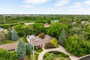 12 Meadowood Dr, Oak Brook, IL 60523 - Photo 69