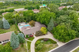 12 Meadowood Dr, Oak Brook, IL 60523 - Photo 73