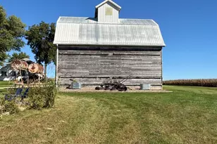 1357 Il Route 78 Rte, Stockton, IL 61085 - Photo 39