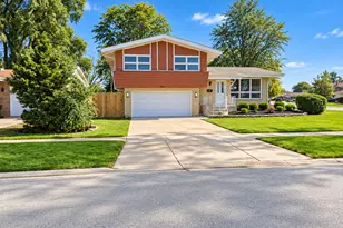 15415 Woodlawn E Ave, South Holland, IL 60473 - Photo 1