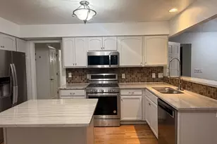 1127 Yorkshire Dr N, Sycamore, IL 60178 - Photo 11