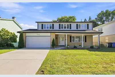 1805 W Willow Lane, Mount Prospect, IL 60056 - Photo 1