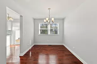 1805 W Willow Ln, Mount Prospect, IL 60056 - Photo 7