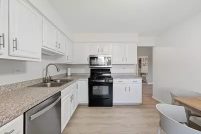 988 Harvest Circle #988, Buffalo Grove, IL 60089 - Photo 7
