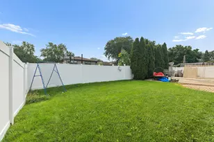 6619 Courtney Dr, Oak Forest, IL 60452 - Photo 47