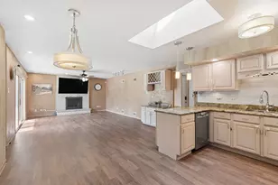 6619 Courtney Dr, Oak Forest, IL 60452 - Photo 17