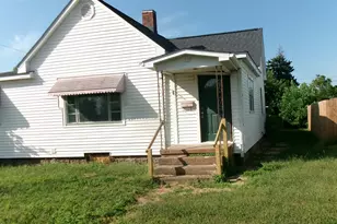 127 Victor St, Westville, IL 61883 - Photo 1
