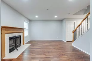 2509 Dickens Dr, Aurora, IL 60503 - Photo 7