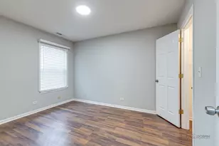 2509 Dickens Dr, Aurora, IL 60503 - Photo 15