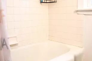 4850 W Waveland Ave, Chicago, IL 60641 - Photo 11