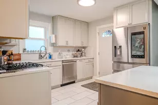 4850 W Waveland Ave, Chicago, IL 60641 - Photo 5