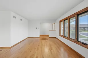 18040 Delaware Ct, Orland Park, IL 60467 - Photo 7
