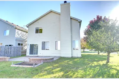 1858 S Fallbrook Drive, Round Lake, IL 60073 - Photo 5
