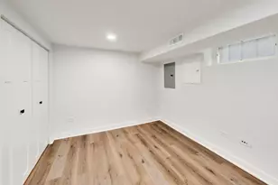 6139 W Montrose Ave, Chicago, IL 60634 - Photo 35