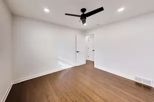 6139 W Montrose Ave, Chicago, IL 60634 - Photo 15