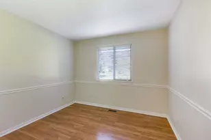 215 Brett Cir, Wauconda, IL 60084 - Photo 17